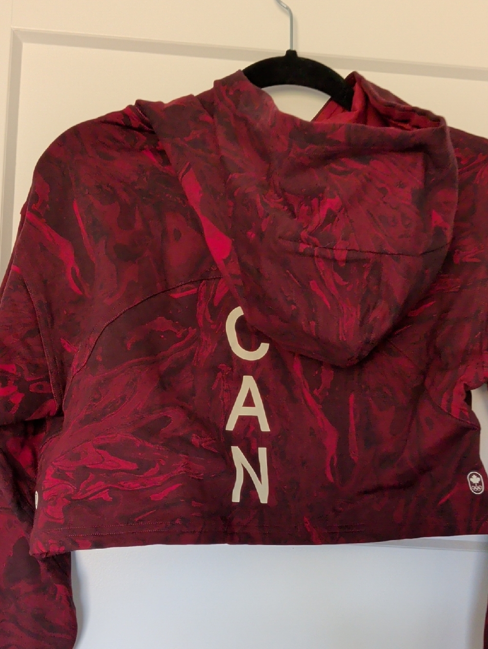 NWT All Yours Cropped Hoodie Team Canada - Picture 5 of 6